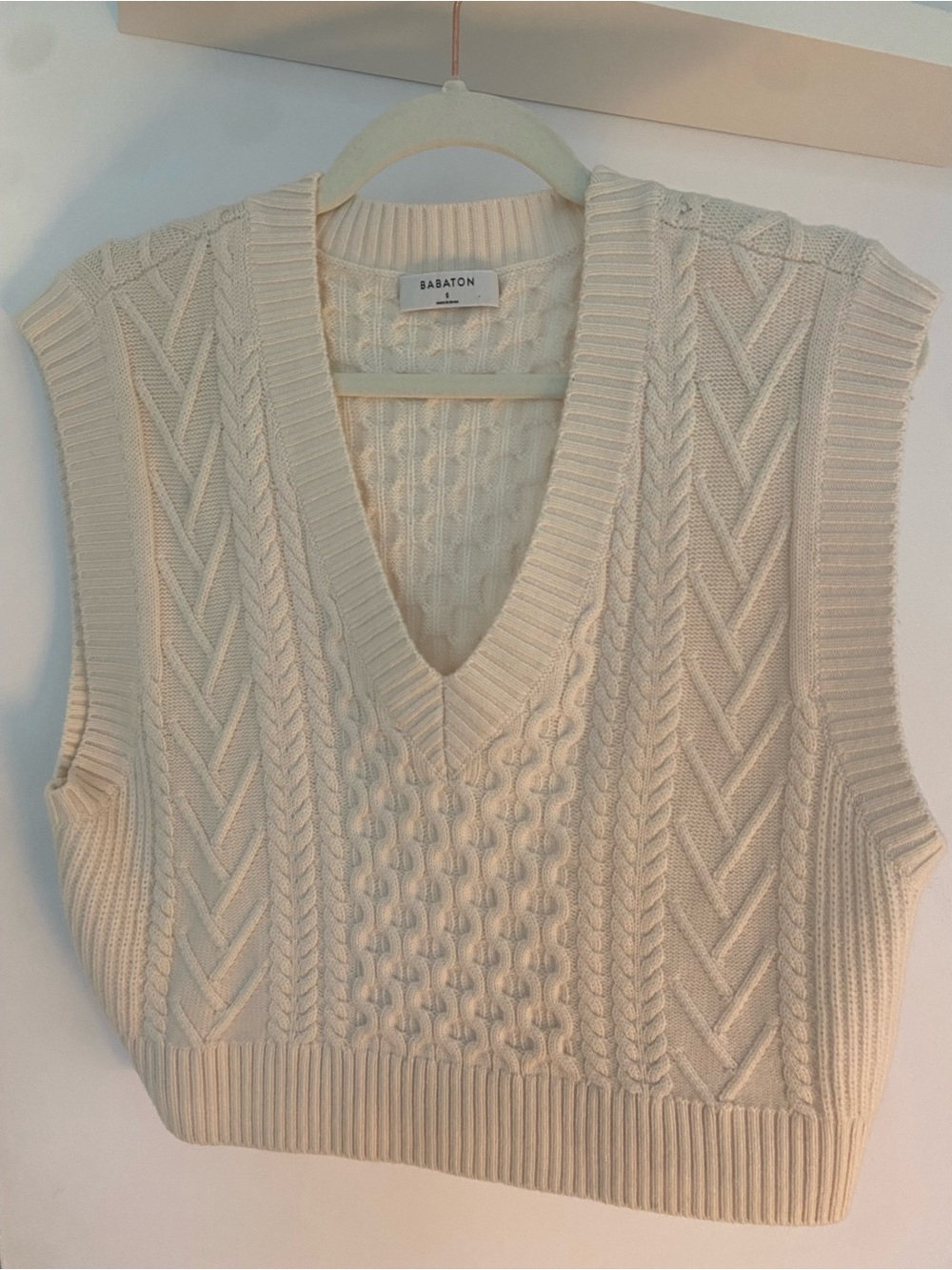 Aritzia BABATON emporium tank